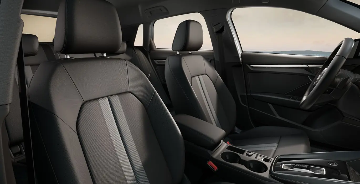 AUDI-A3-Sportback-Advanced-35-TFSI-S-Tronic-interior-delantera-II