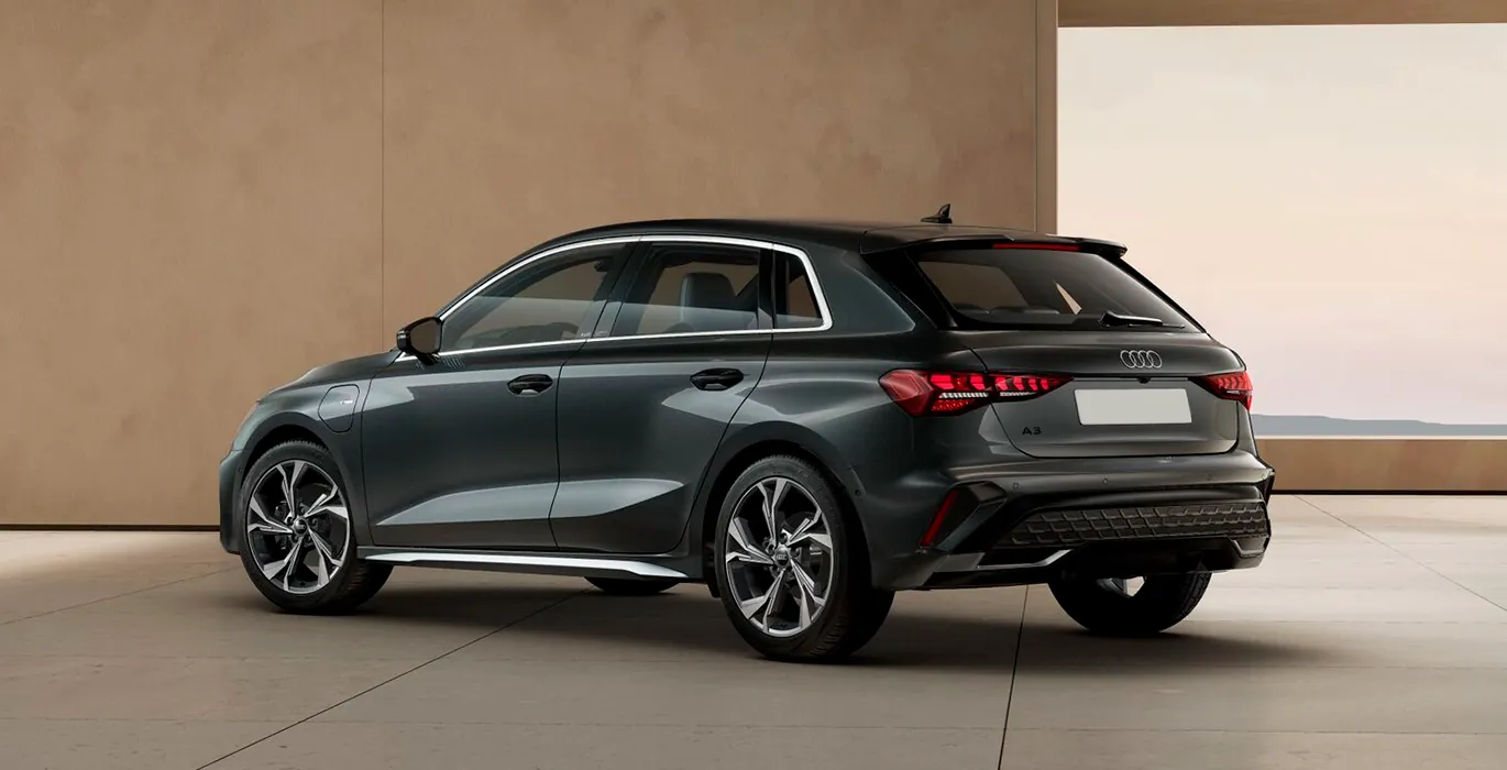 AUDI-A3-Sportback-S-Line-40-TFSI-e-150kW-S-Tron-trasera