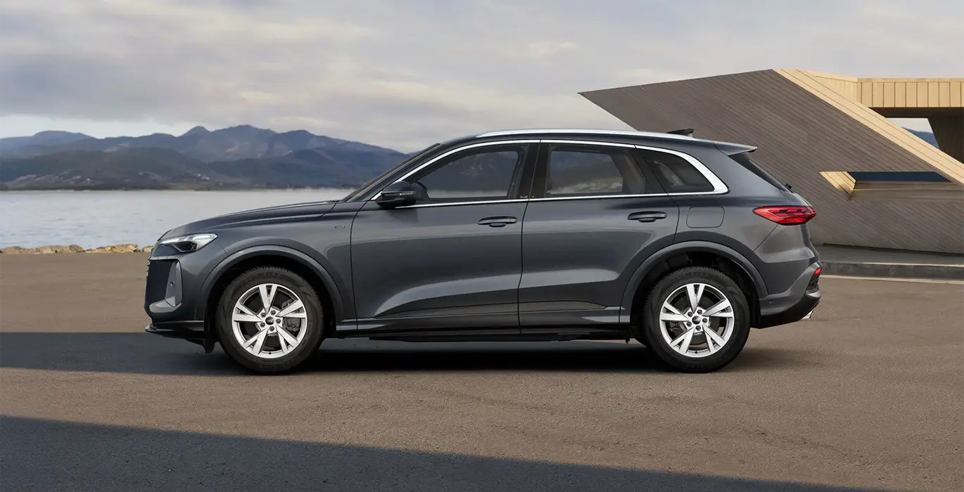 AUDI-Q5-Advanced-e-hybrid-quattro-220kW-S-tronic-lateral