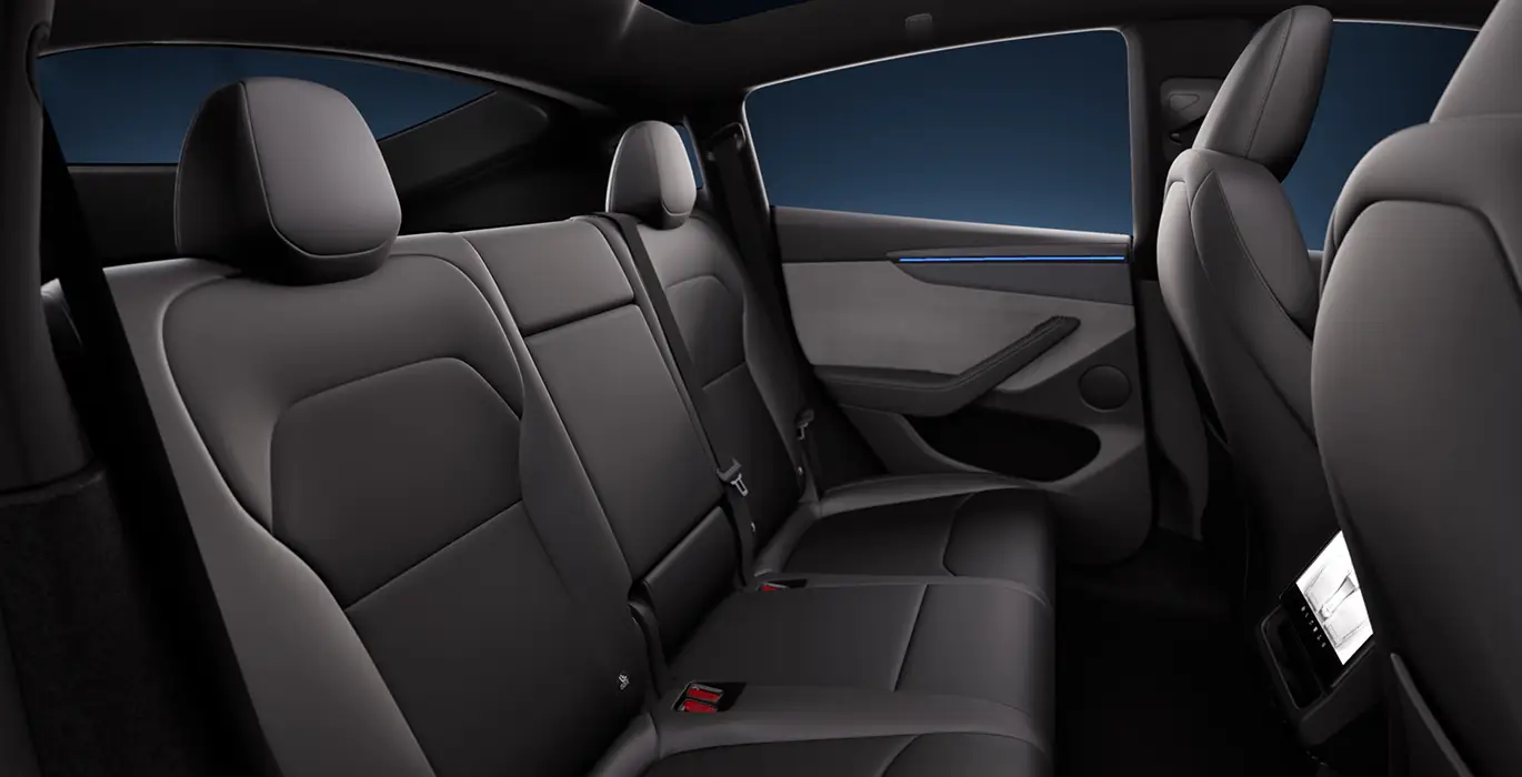 Tesla-Model-Y-Premium-RWD-interior-trasera
