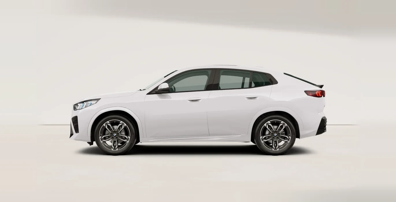 BMW-ix2-eDrive20-alpine-white-lateral